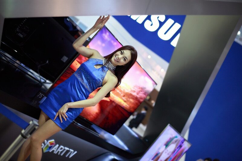 Woman in blue dress at Samsung event