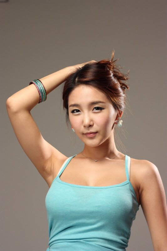 woman in blue tank top