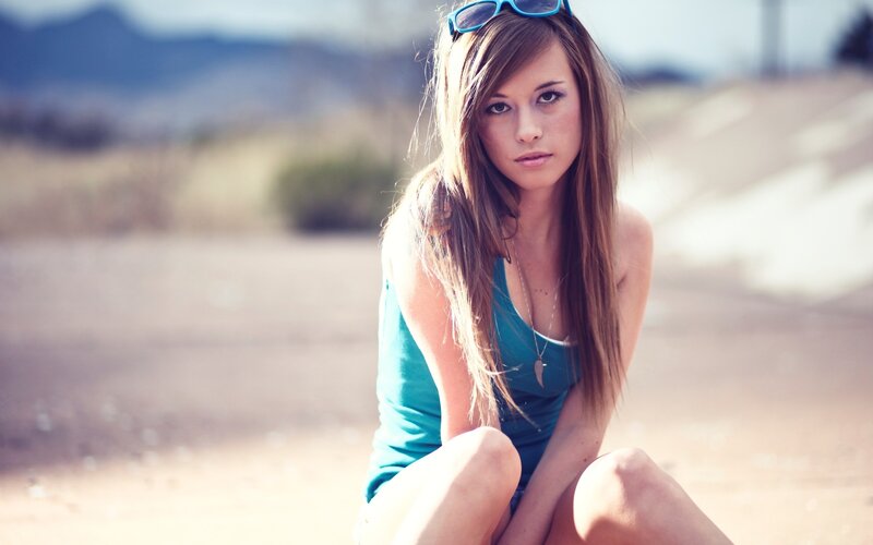 woman in blue tank top