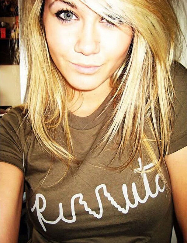 woman in brown t-shirt