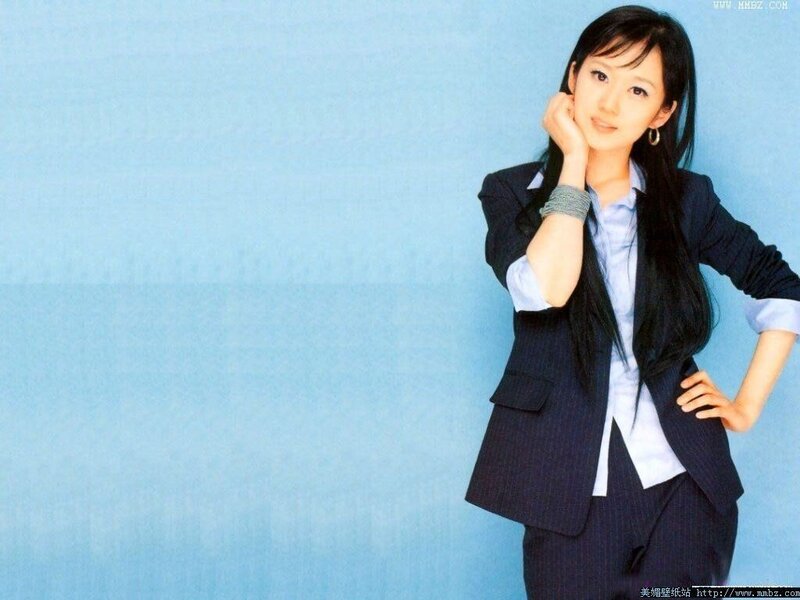 woman in business suit