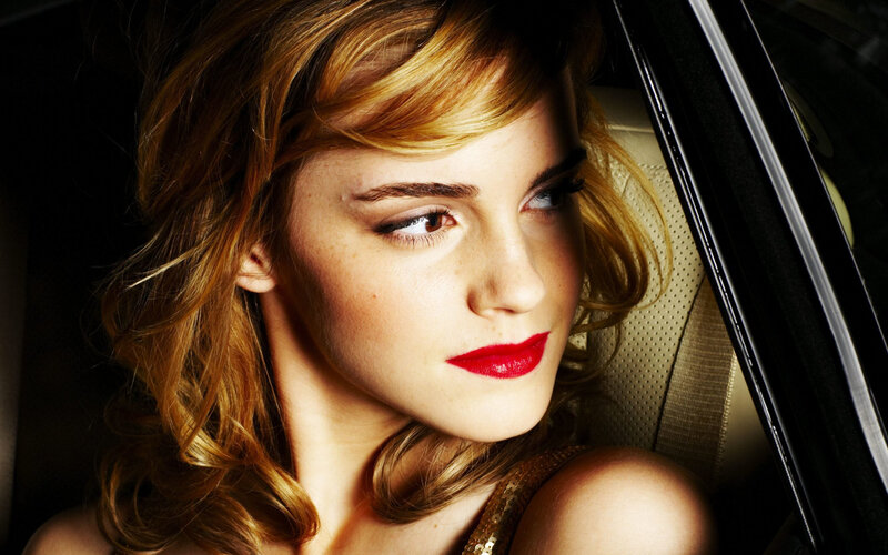 woman in car with red lipstick
