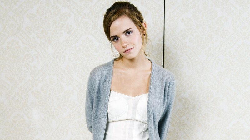 Woman in Cardigan — Gray