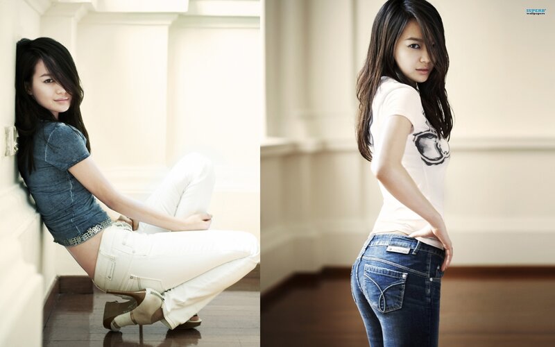 woman in casual clothes
