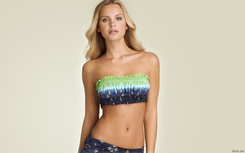 woman in colorful bandeau top