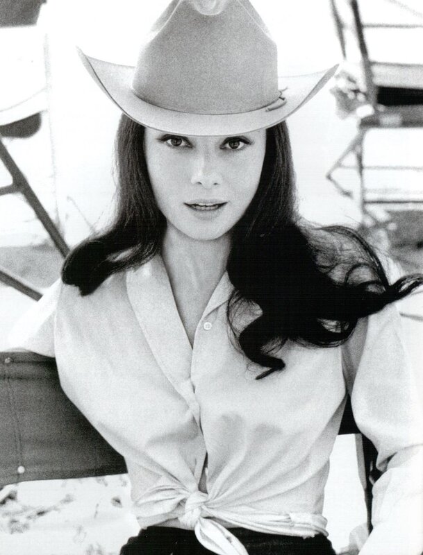 woman in cowboy hat