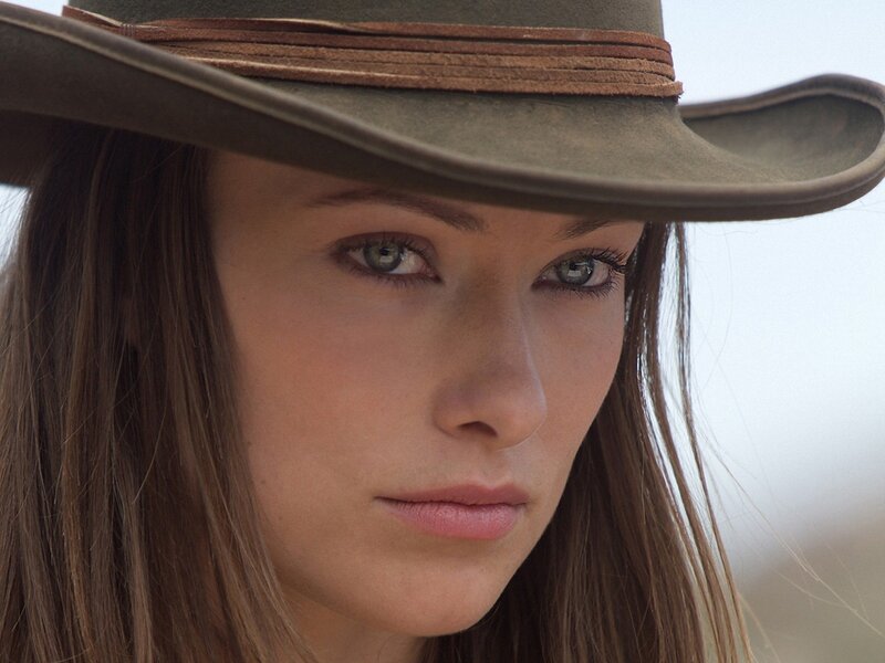 woman in cowboy hat