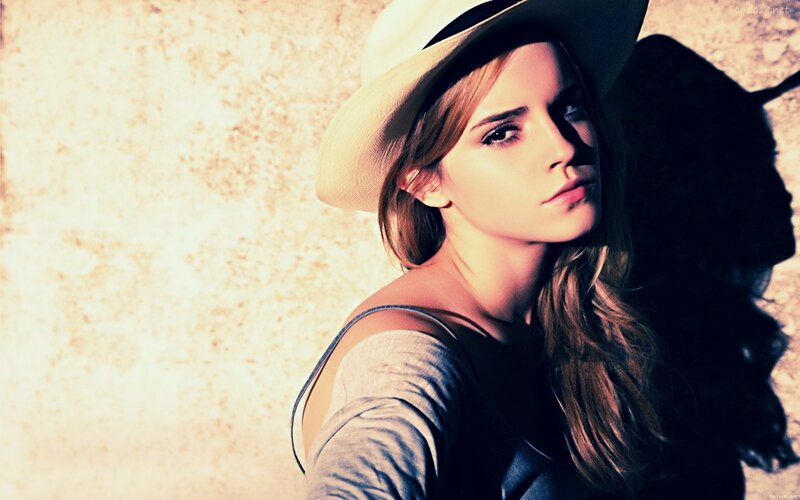 woman in cowboy hat