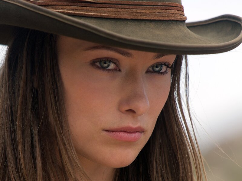 woman in cowboy hat