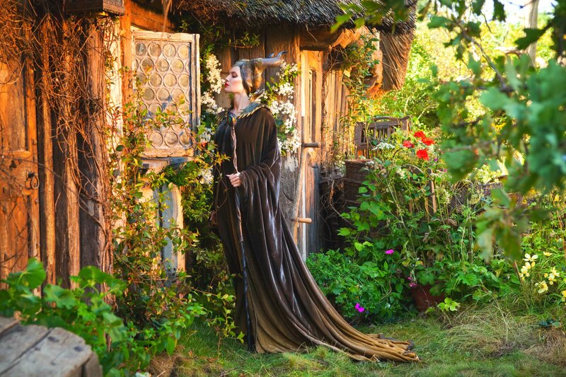 Woman in Dark Cloak — Brown, Dramatic