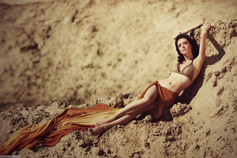 Woman in Desert Attire — Brown, Dramatic