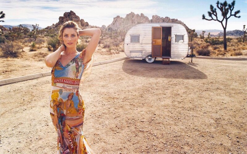 Woman in Desert — Brown