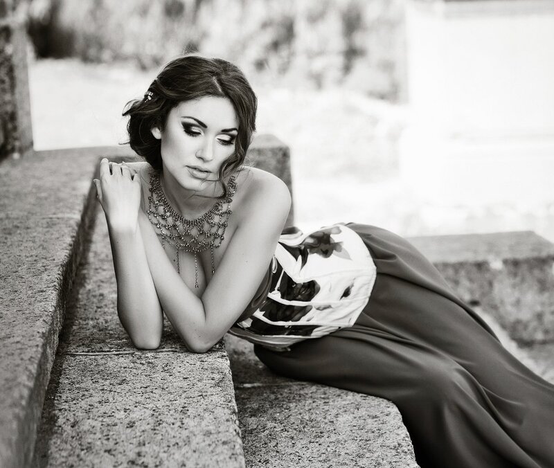Woman in Dress on Steps — Black