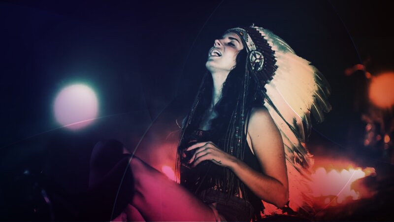 woman in feather headdress