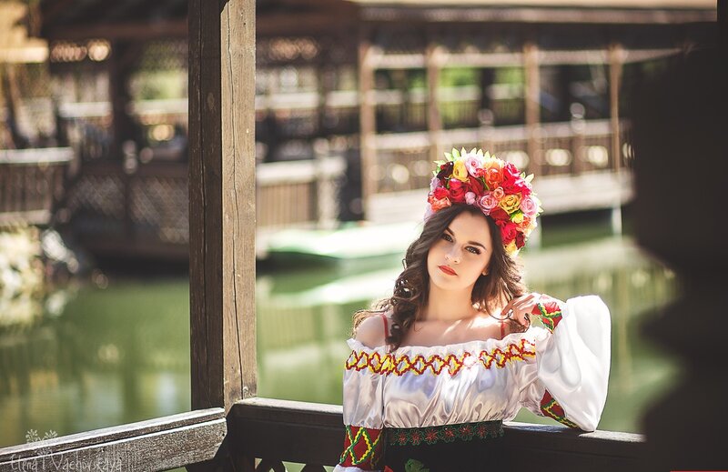 Woman in Floral Crown — White