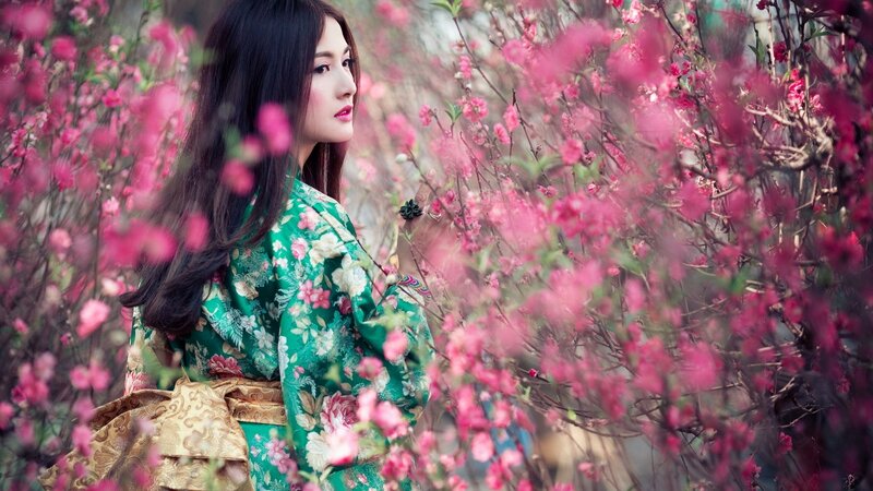Woman in Floral Kimono — Green, Serene