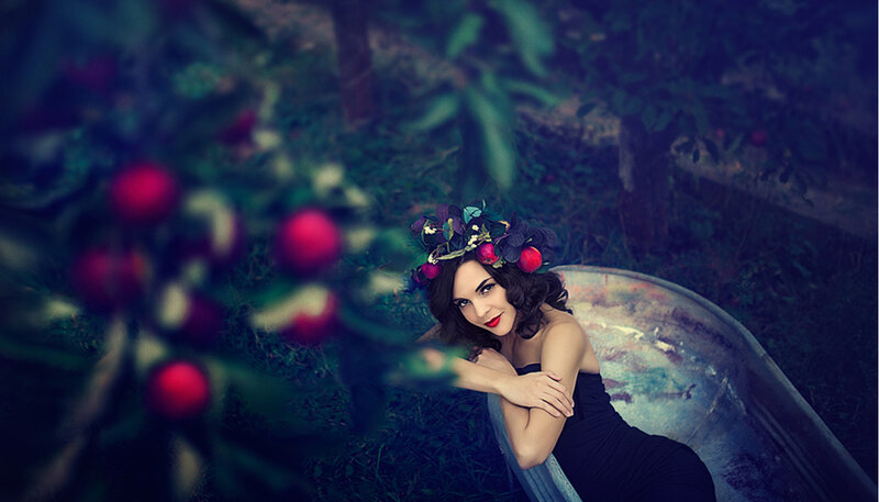 Woman in Flower Crown — Green, Dramatic
