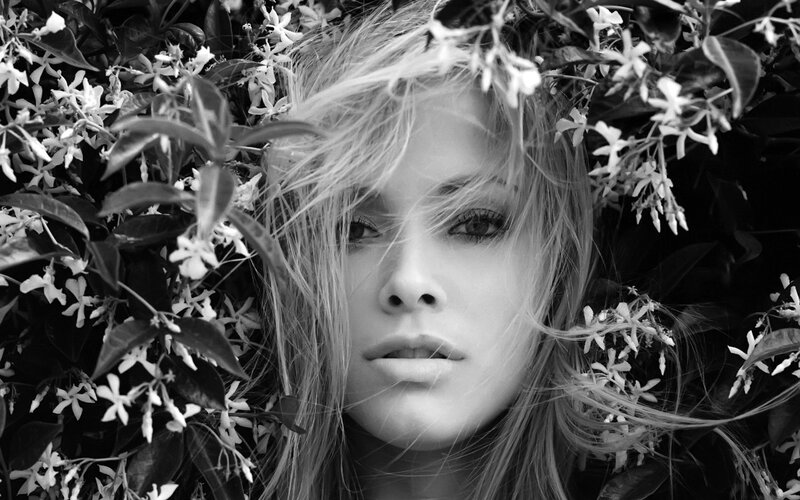 Woman in Flowers — Black
