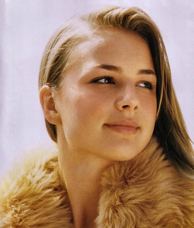 woman in fur coat