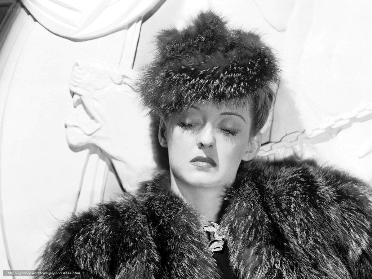 Woman in fur coat and hat
