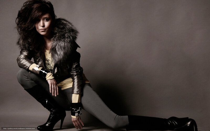 Woman in Fur Coat — Black, Dramatic, Photograph, Fur Collar, Boots