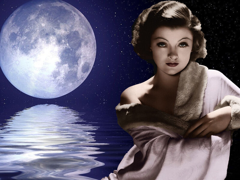 Woman in Fur Coat — Blue, Dramatic, Night