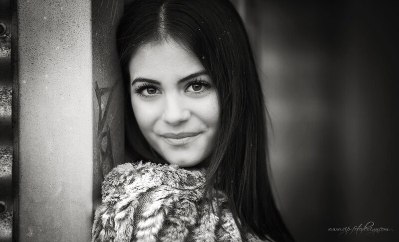 woman in fur coat portrait
