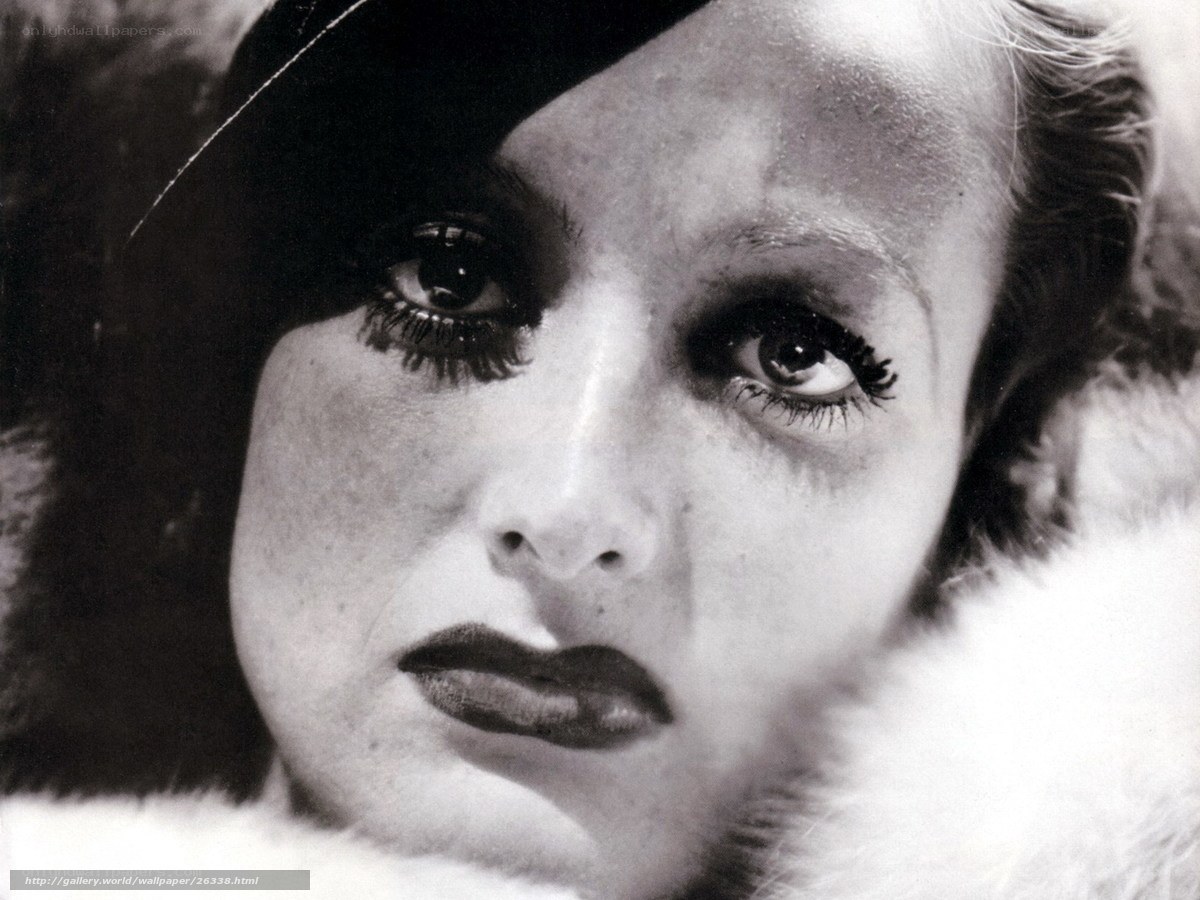 woman in fur coat