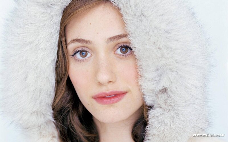 woman in fur hood