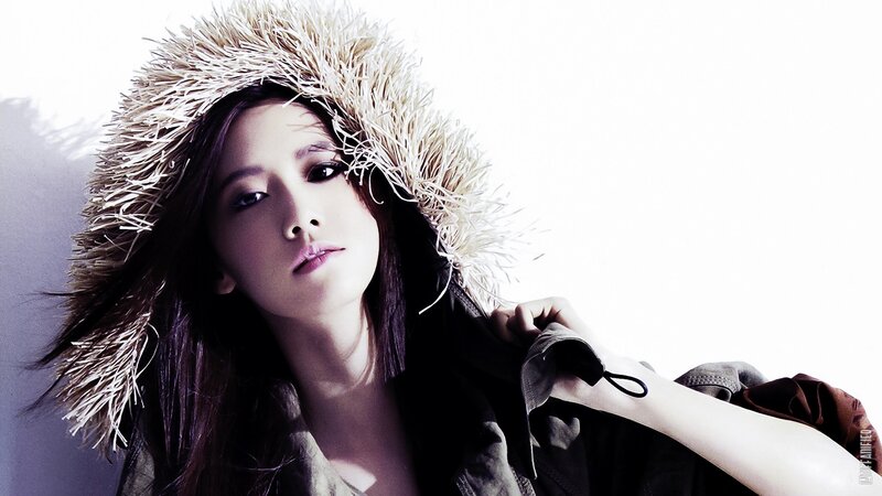 woman in fur-hooded coat