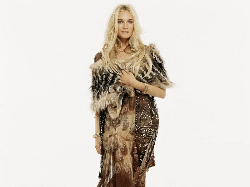Woman in Fur Shawl — Brown