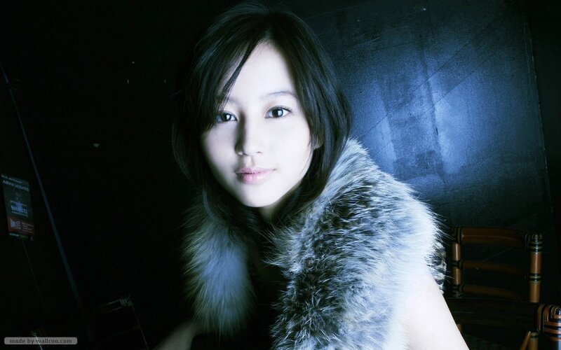 woman in fur stole
