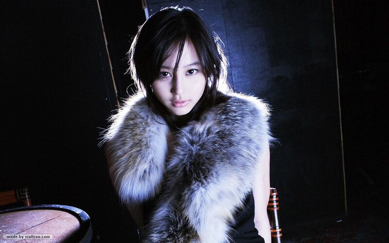 woman in fur stole