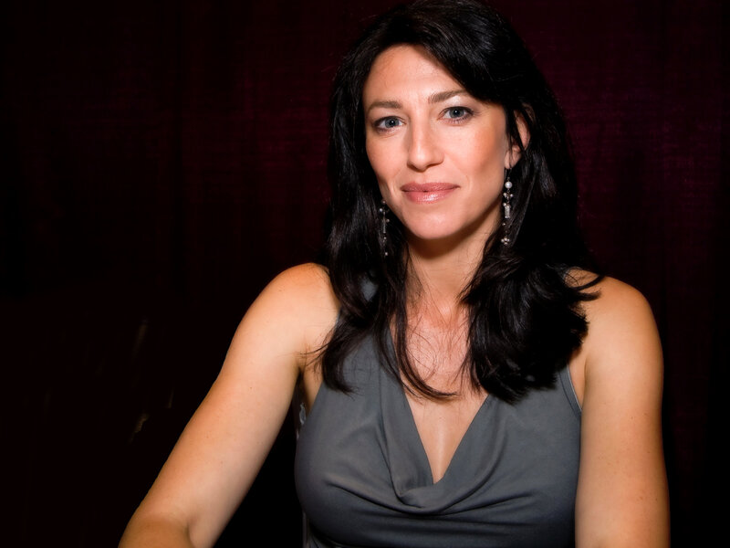 woman in gray dress