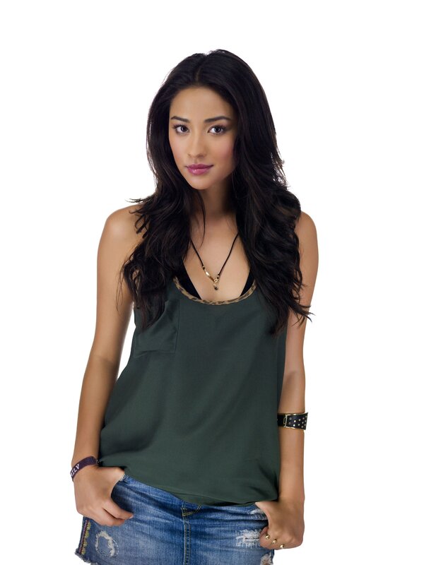 woman in green tank top