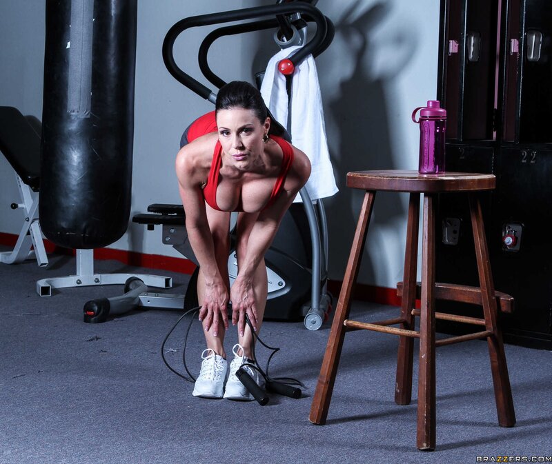 woman in gym with jump rope