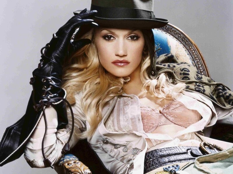 woman in hat and gloves