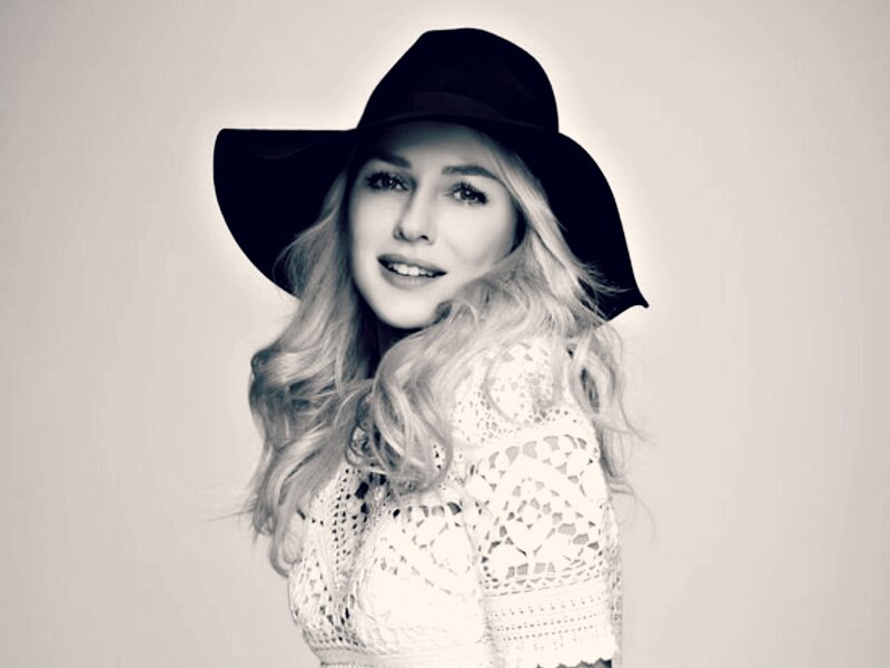 Woman in Hat — Black, Neutral