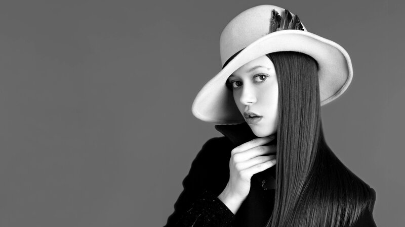 woman in hat portrait