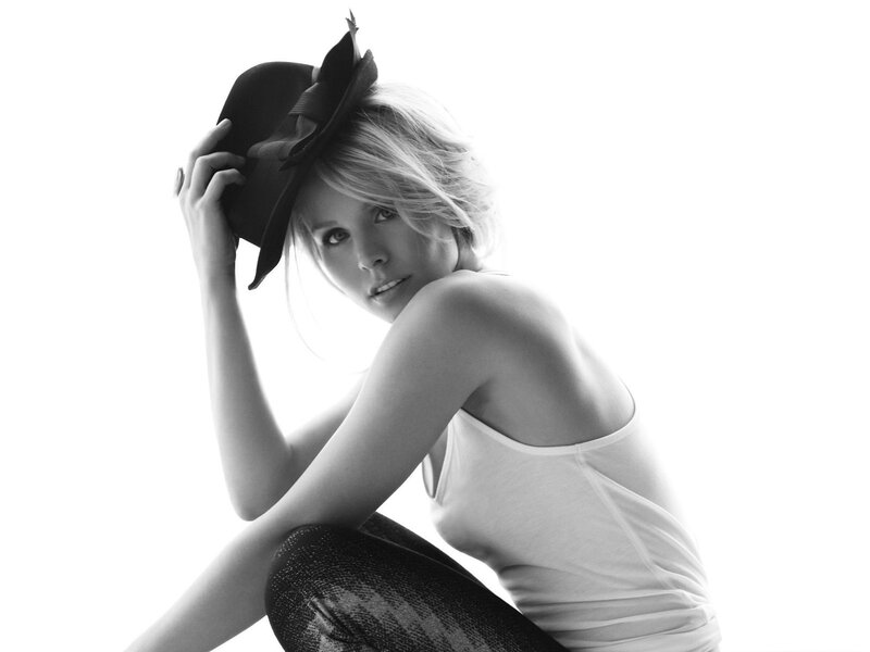 woman in hat portrait