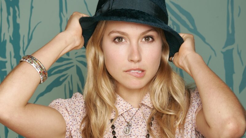 woman in hat posing