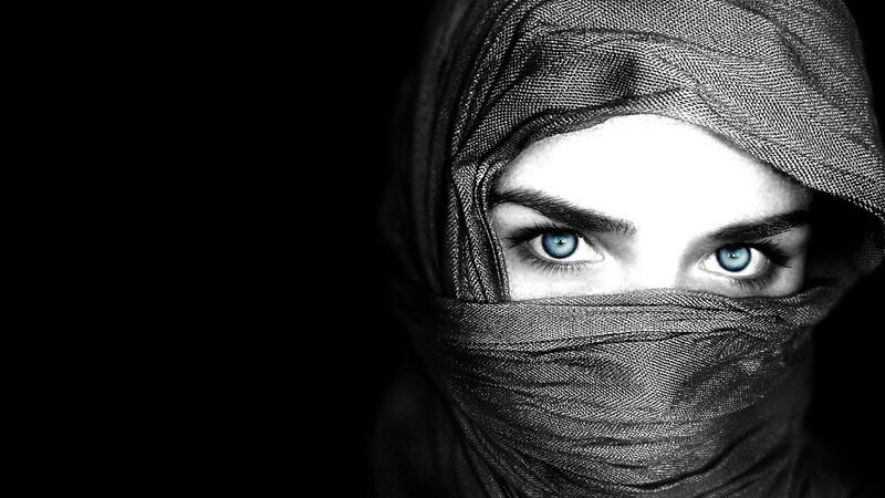 woman in headscarf with blue eyes