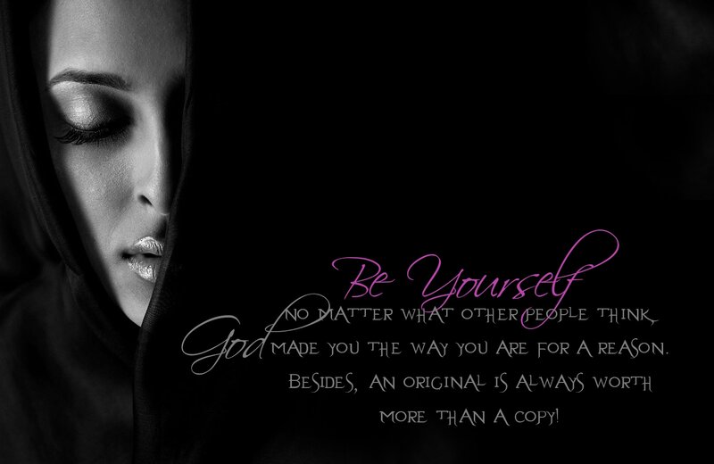 Woman in Hijab — Black