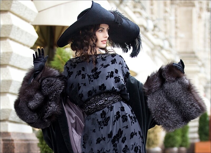 Woman in Historical Costume — Black, Dramatic