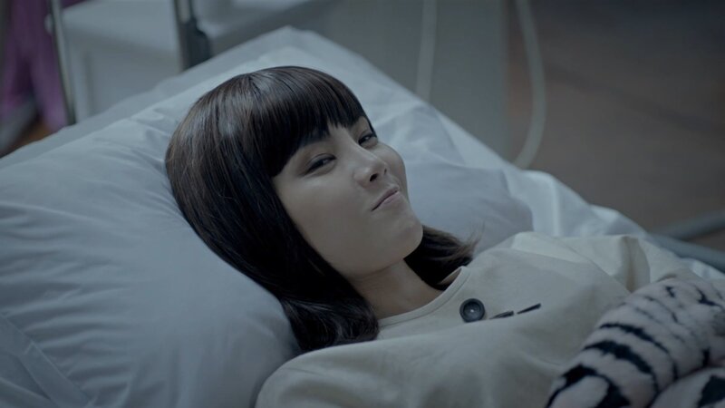 woman in hospital bed