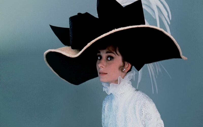 Woman in Large Hat — Black