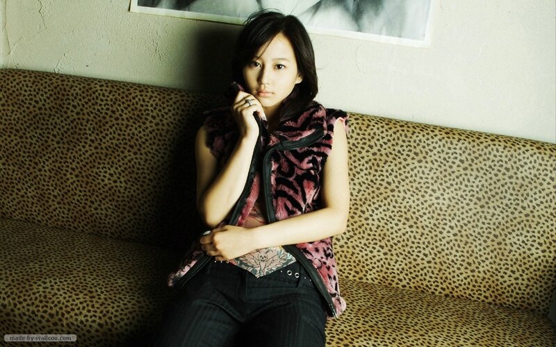 woman in leopard couch
