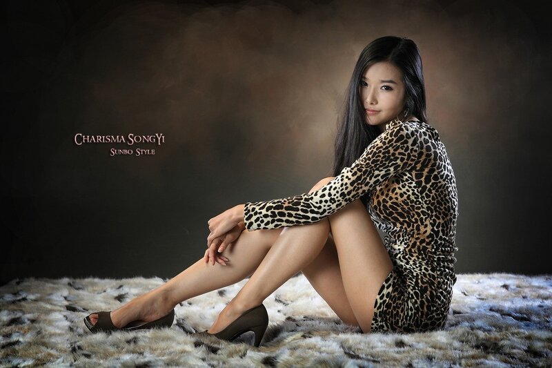 woman in leopard print dress