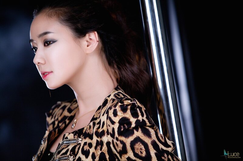 woman in leopard print top