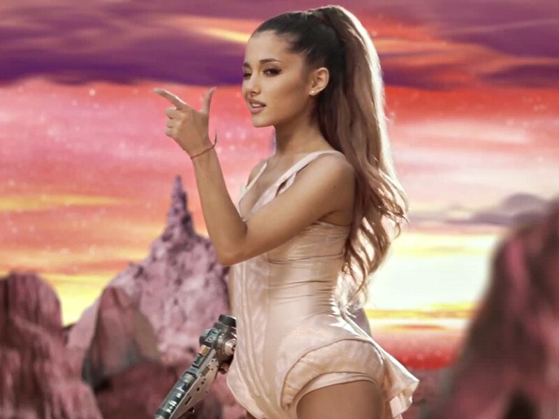 Woman in Light Dress — Pink